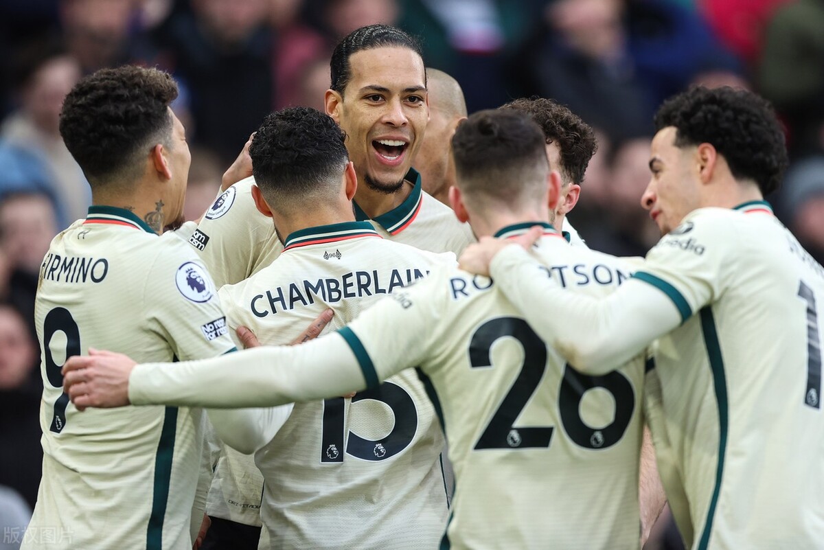  Uzi遭遇十五持续失利，利物浦教练压力巨大！全场沸腾不已